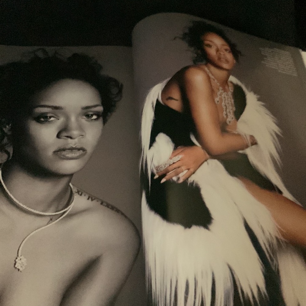 Rihanna Elle Magazine December 2016 No 352 New - Picture 4 of 4